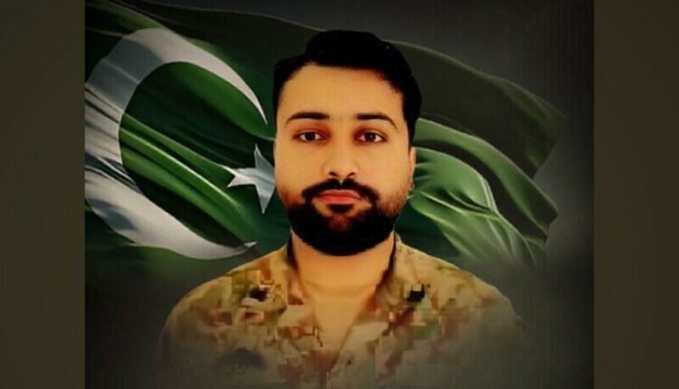 بلوچستان: ضلع آواران میں سیکیورٹی فورسز کا آپریشن، فتنہ الہندوستان کے 3 دہشتگرد ہلاک، میجر شہید