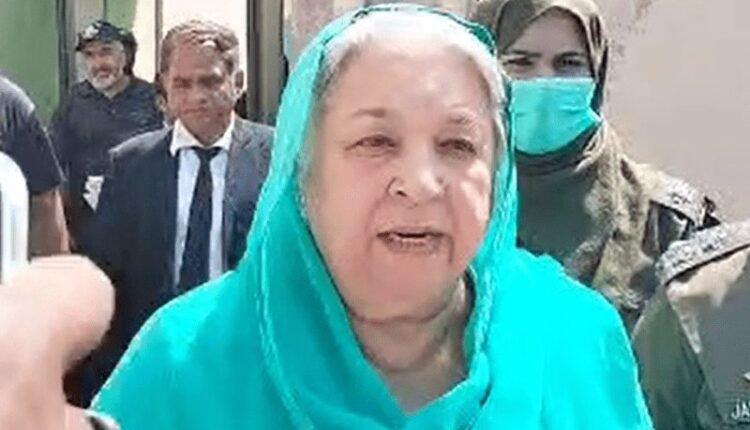 پی ٹی آئی رہنما ڈاکٹر یاسمین کی جیل میں طبیعت خراب، ہسپتال منتقل